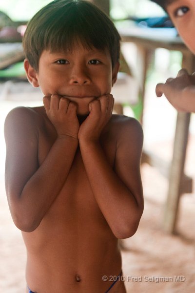 20101203_120004 D3.jpg - Embera youngster